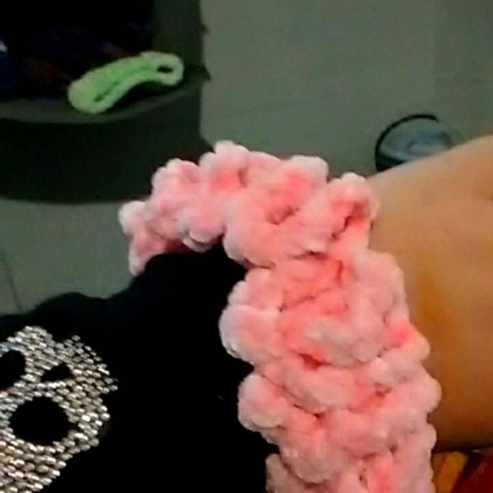 Crochet scrunchie